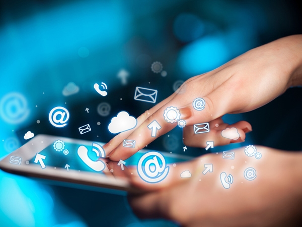 居民门禁卡随意复制存隐患